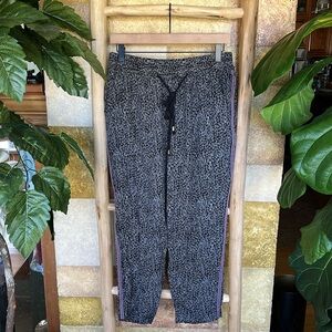 Ett:twa By Anthropologie High Rise Floral Crop Pants With Stripe Side Panels